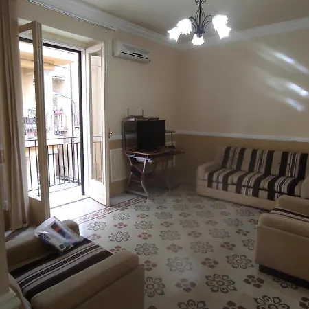Apartment Via Re Federico 13