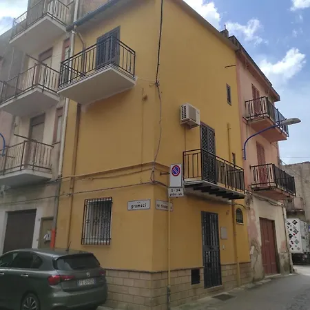 Apartment Via Re Federico 13